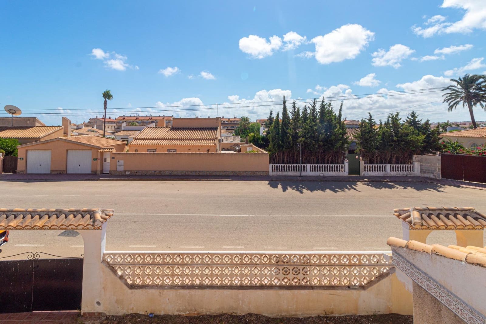 3 Zimmer Villa zu verkaufen in Orihuela Costa mit Pool - 189.000 € (Ref: 9543857)