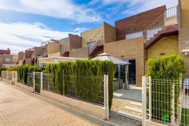 3 slaapkamer Huis te koop in Aguas Nuevas, Torrevieja met zwembad - € 340.000 (Ref: 9543870)