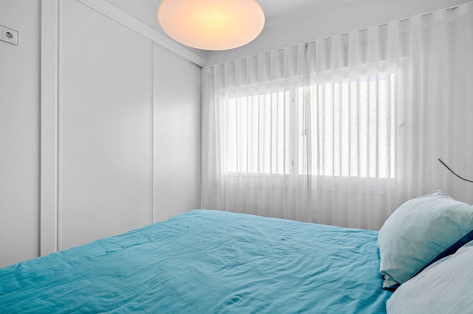 3 makuuhuone Huvila myytävänä paikassa San Miguel de Salinas mukana uima-altaan 
autotalli - 499 000 € (Ref: 9548452)