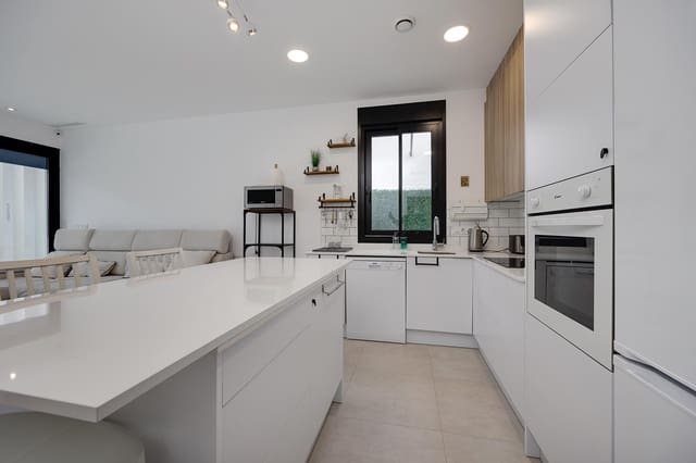 3 quarto Moradia para venda em Pinar de Campoverde, Pilar de la Horadada com piscina - 410 000 € (Ref: 9548456)