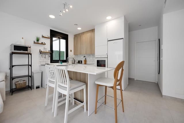 3 soveværelse Villa til salg i Pinar de Campoverde, Pilar de la Horadada med swimmingpool - € 410.000 (Ref: 9548456)