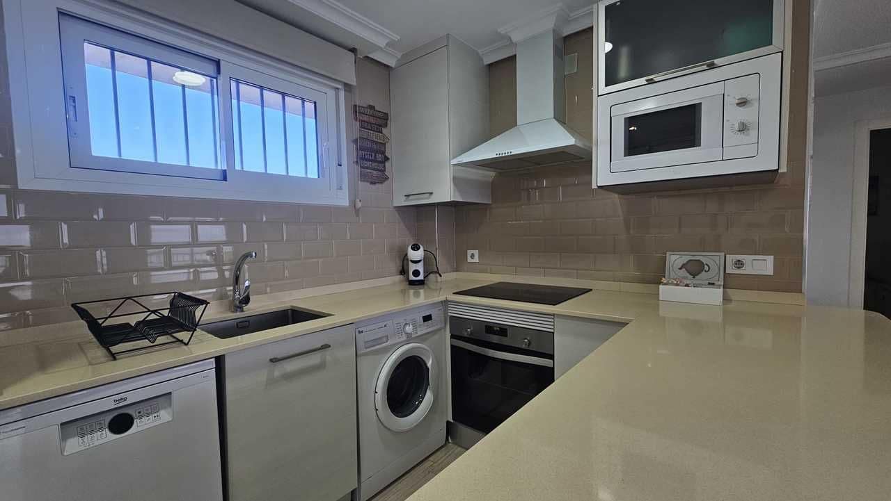 3 bedroom Apartment for sale in Pilar de la Horadada with garage - € 450,000 (Ref: 9551919)