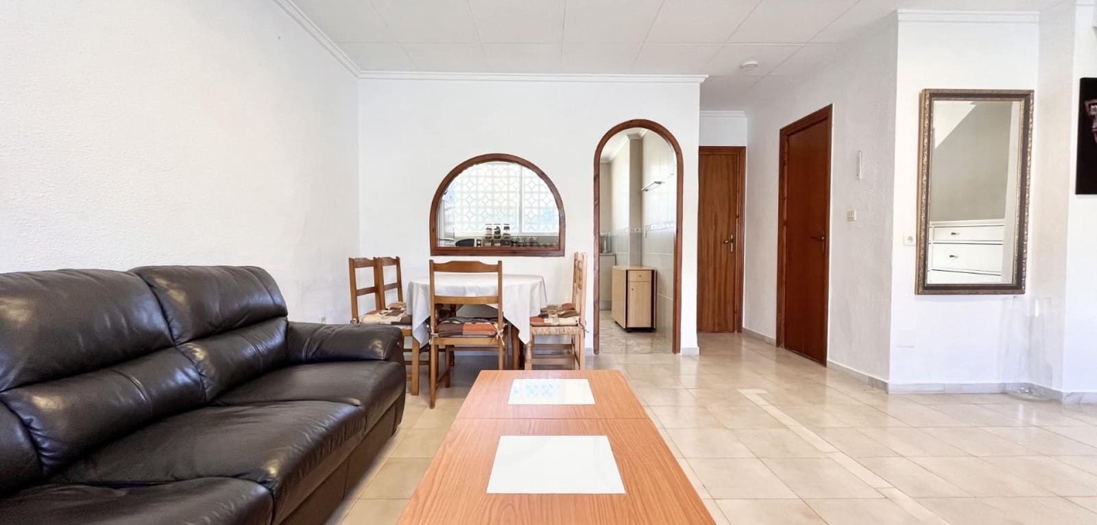 3 sovrum Radhus till salu i Torrevieja - 156 000 € (Ref: 9551922)