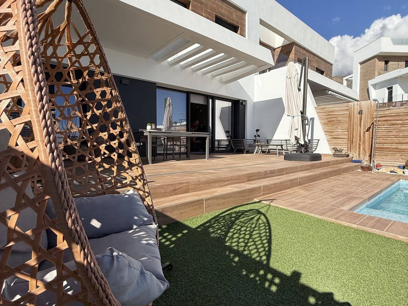 3 quarto Moradia Geminada para venda em La Villajoyosa / Vila Joiosa com piscina - 585 000 € (Ref: 9551946)