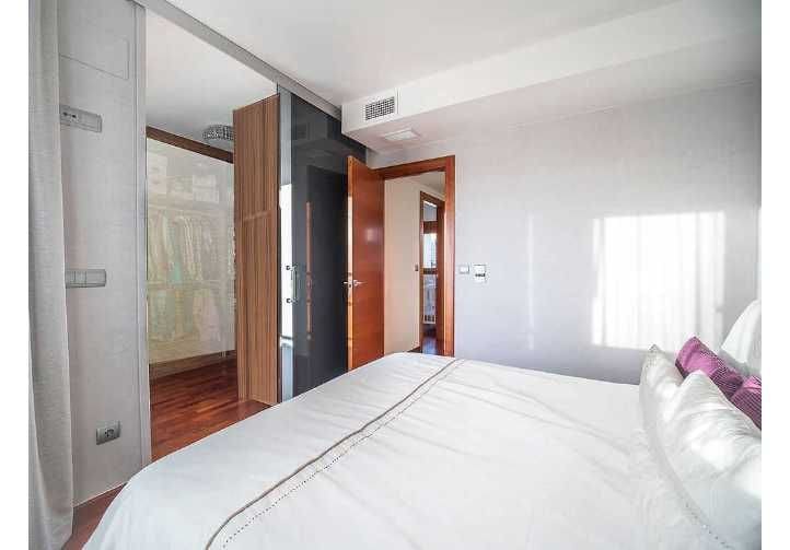 Casa de 4 habitaciones en Guardamar del Segura en venta - 550.000 € (Ref: 9551947)