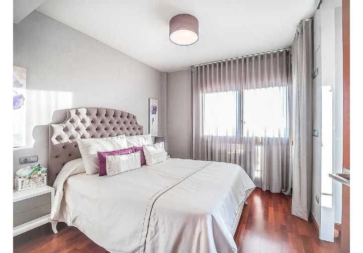 Casa de 4 habitaciones en Guardamar del Segura en venta - 550.000 € (Ref: 9551947)