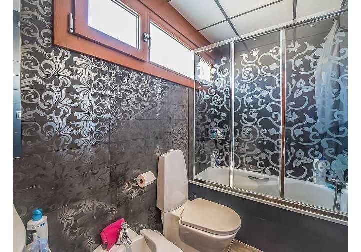 Casa de 4 habitaciones en Guardamar del Segura en venta - 550.000 € (Ref: 9551947)