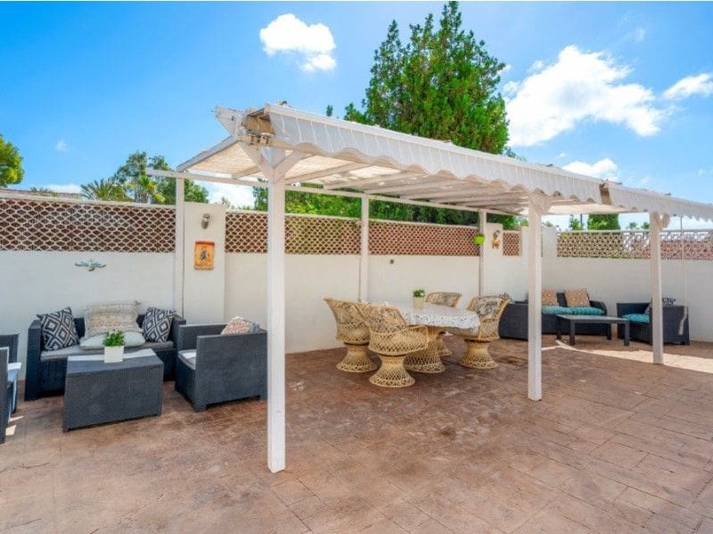 Chalet de 7 habitaciones en Rojales en venta - 665.000 € (Ref: 9556093)