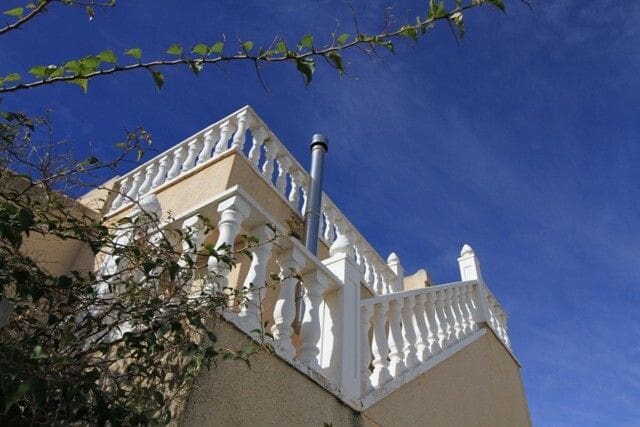 2 bedroom Villa for sale in Almoradi with pool - € 220,000 (Ref: 9556096)