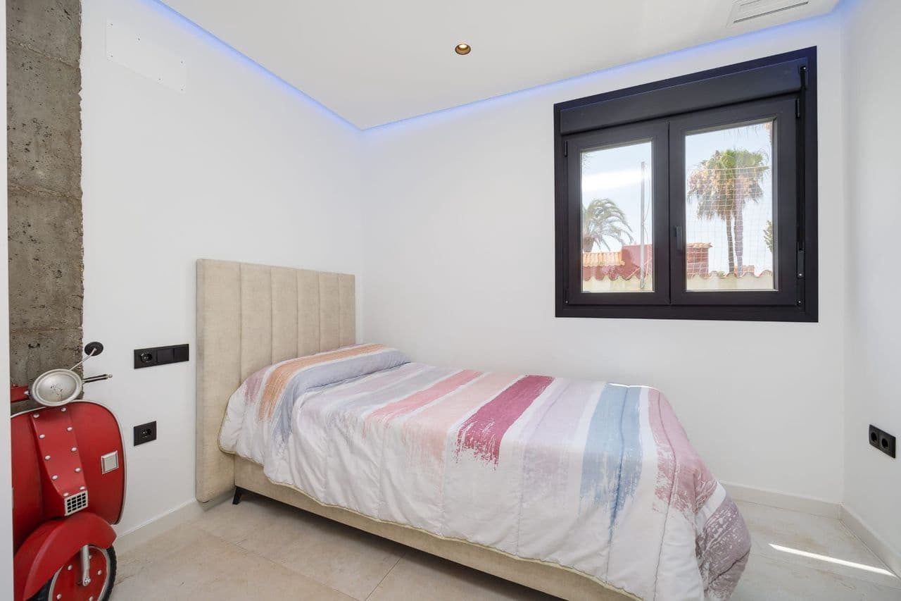 5 quarto Moradia para venda em Torrevieja - 1 250 000 € (Ref: 9556097)