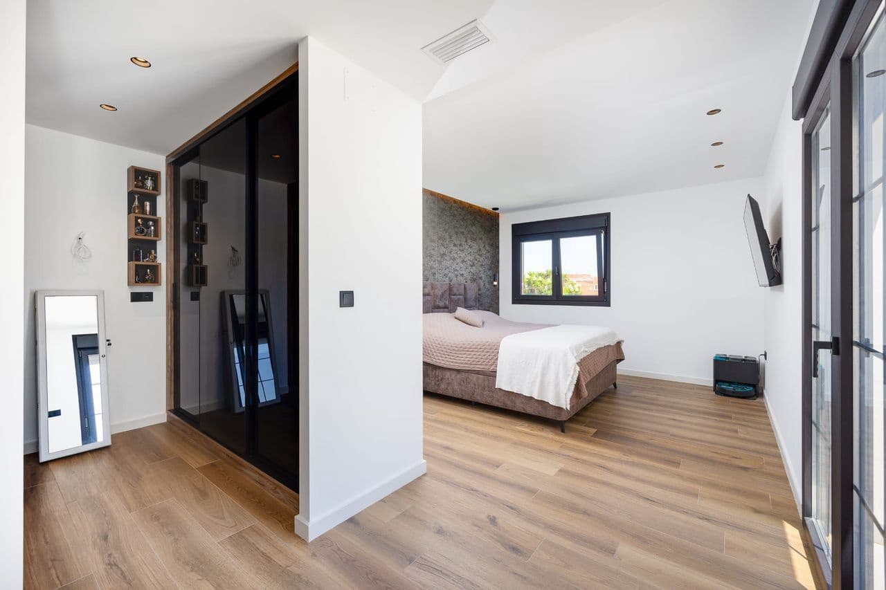 5 quarto Moradia para venda em Torrevieja - 1 250 000 € (Ref: 9556097)