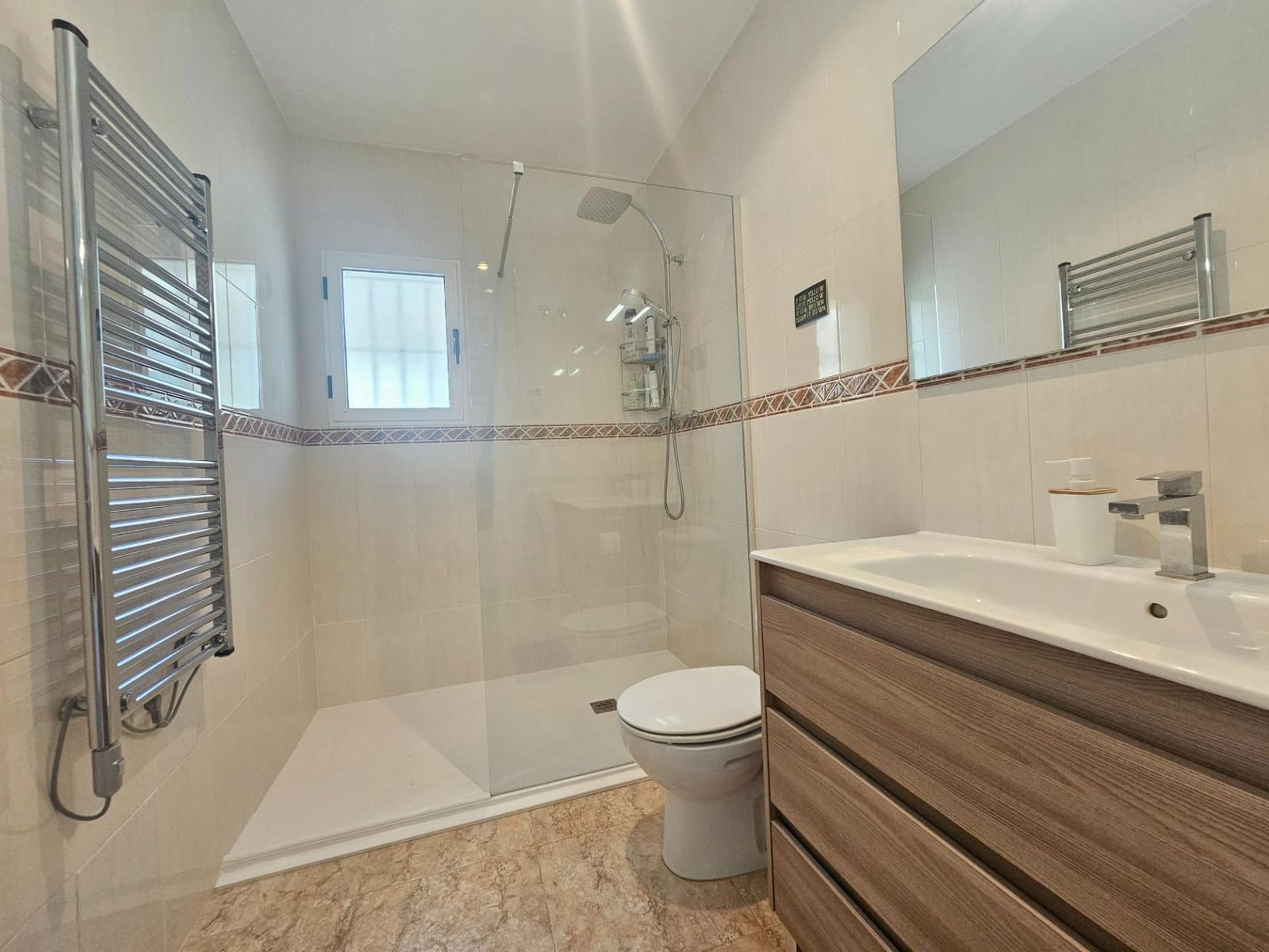 3 bedroom Villa for sale in Benijofar with pool - € 299,000 (Ref: 9556098)