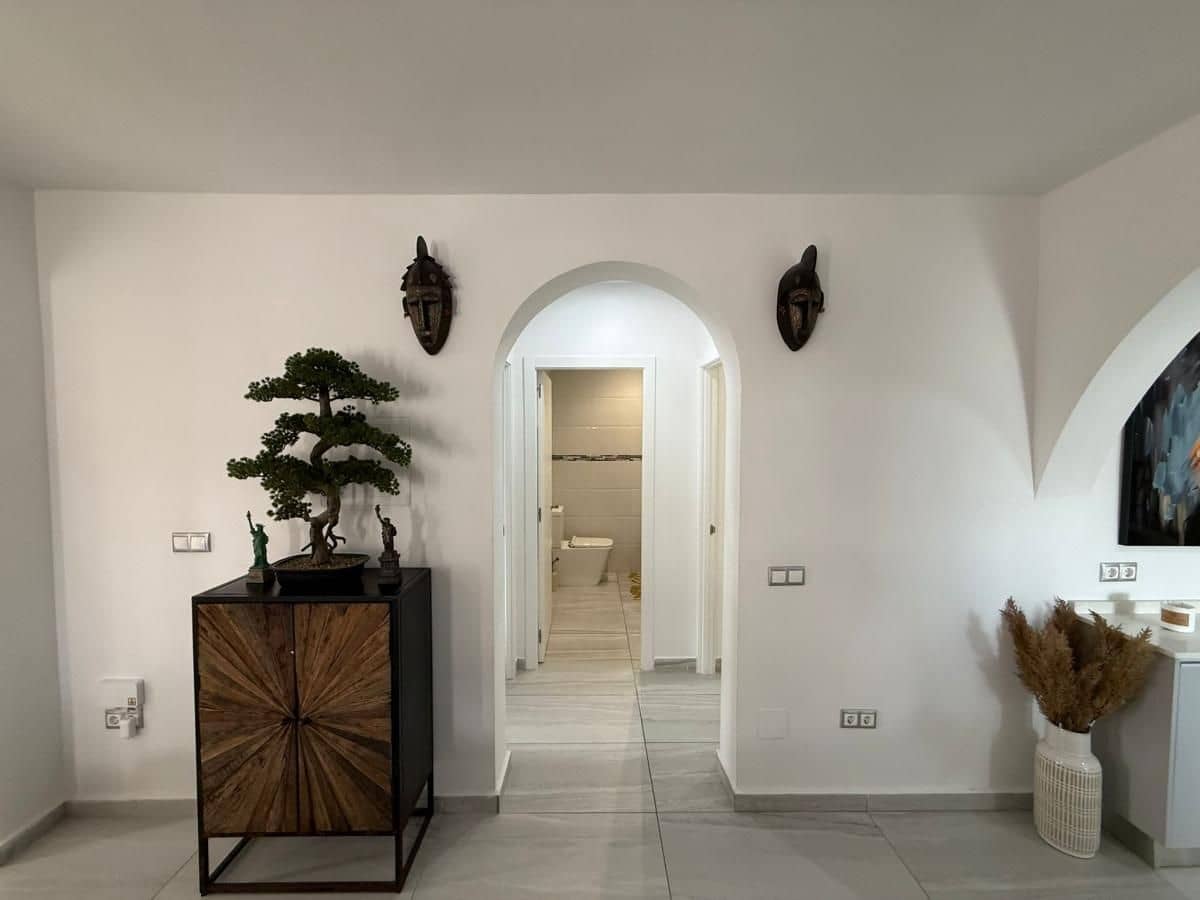 5 bedroom Villa for sale in Algorfa with pool - € 498,000 (Ref: 9556110)