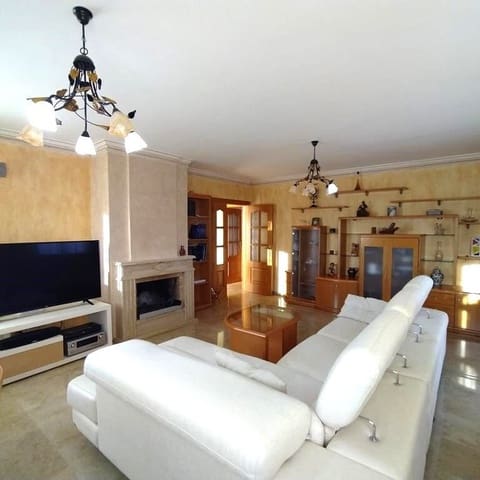 Chalet de 4 habitaciones en Montepinar - La Aparecida - Raiguero, Orihuela en venta con piscina - 459.000 € (Ref: 9565443)