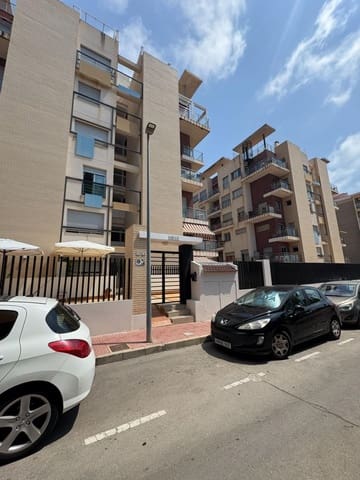 Ático de 2 habitaciones en Centro, Torrevieja en venta - 250.000 € (Ref: 9565446)