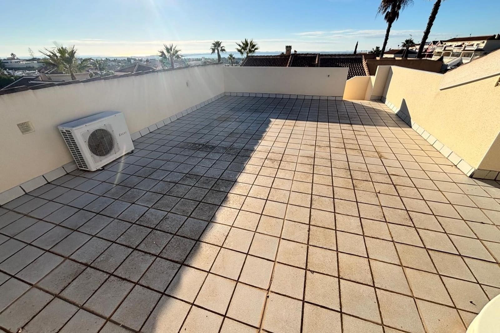 Chalet de 5 habitaciones en Doña Pepa en venta con piscina garaje - 575.000 € (Ref: 9565450)