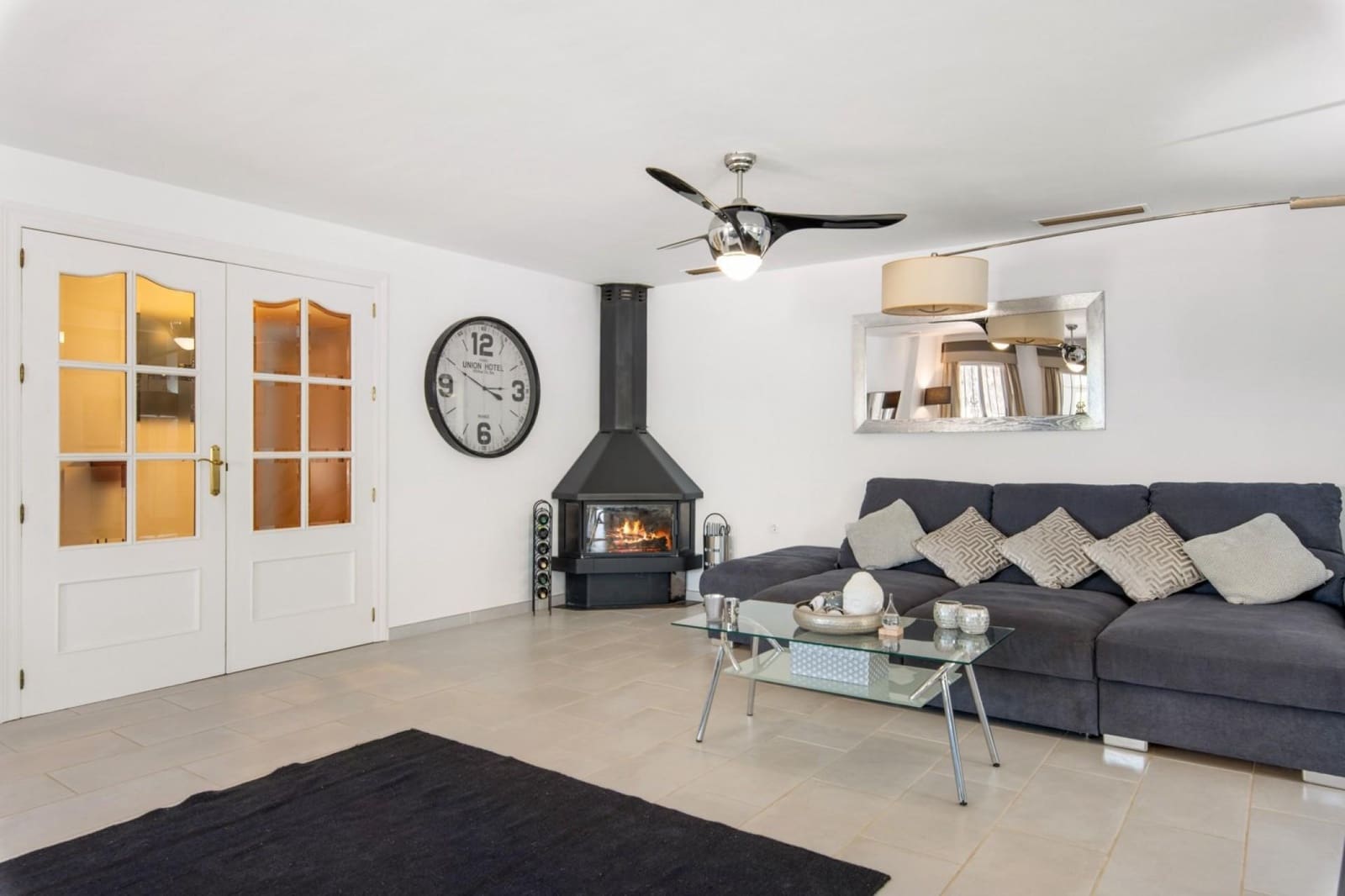 4 bedroom Villa for sale in Catral with pool - € 549,000 (Ref: 9565455)