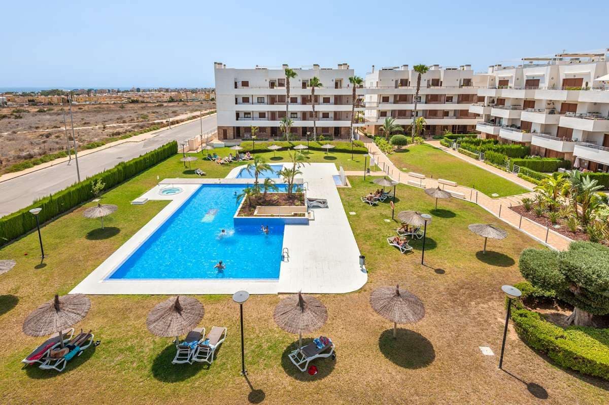 2 soveværelse Lejlighed til salg i Cabo Roig - € 259.000 (Ref: 9569024)