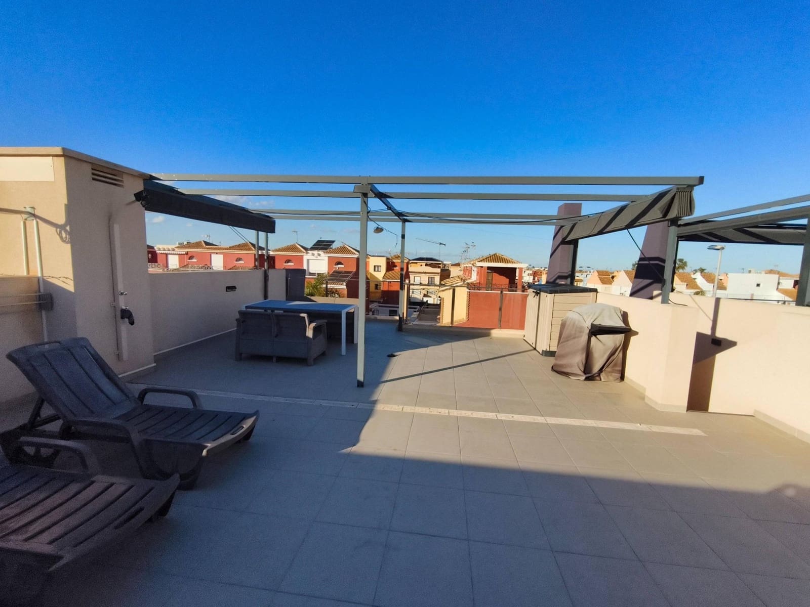 2 Zimmer Apartment zu verkaufen in Torre de la Horadada mit Pool - 352.000 € (Ref: 9569032)