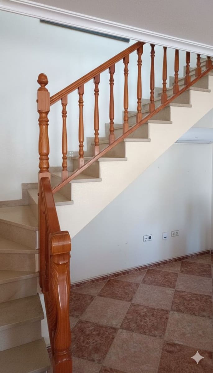 Chalet de 4 habitaciones en La Siesta en venta - 360.000 € (Ref: 9571403)