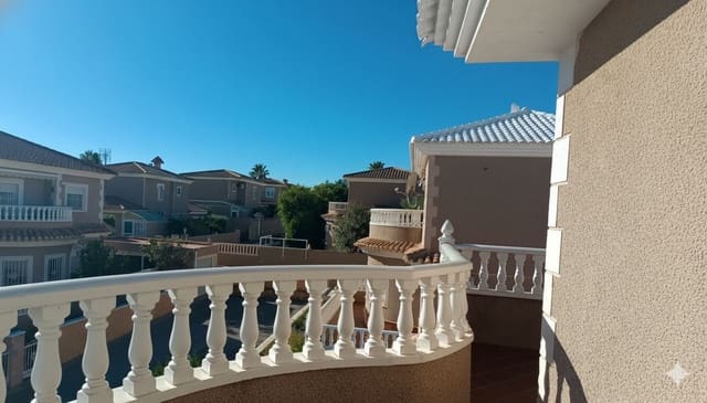 4 sypialnia Willa na sprzedaż w La Siesta, Torrevieja - 360 000 € (Ref: 9571403)