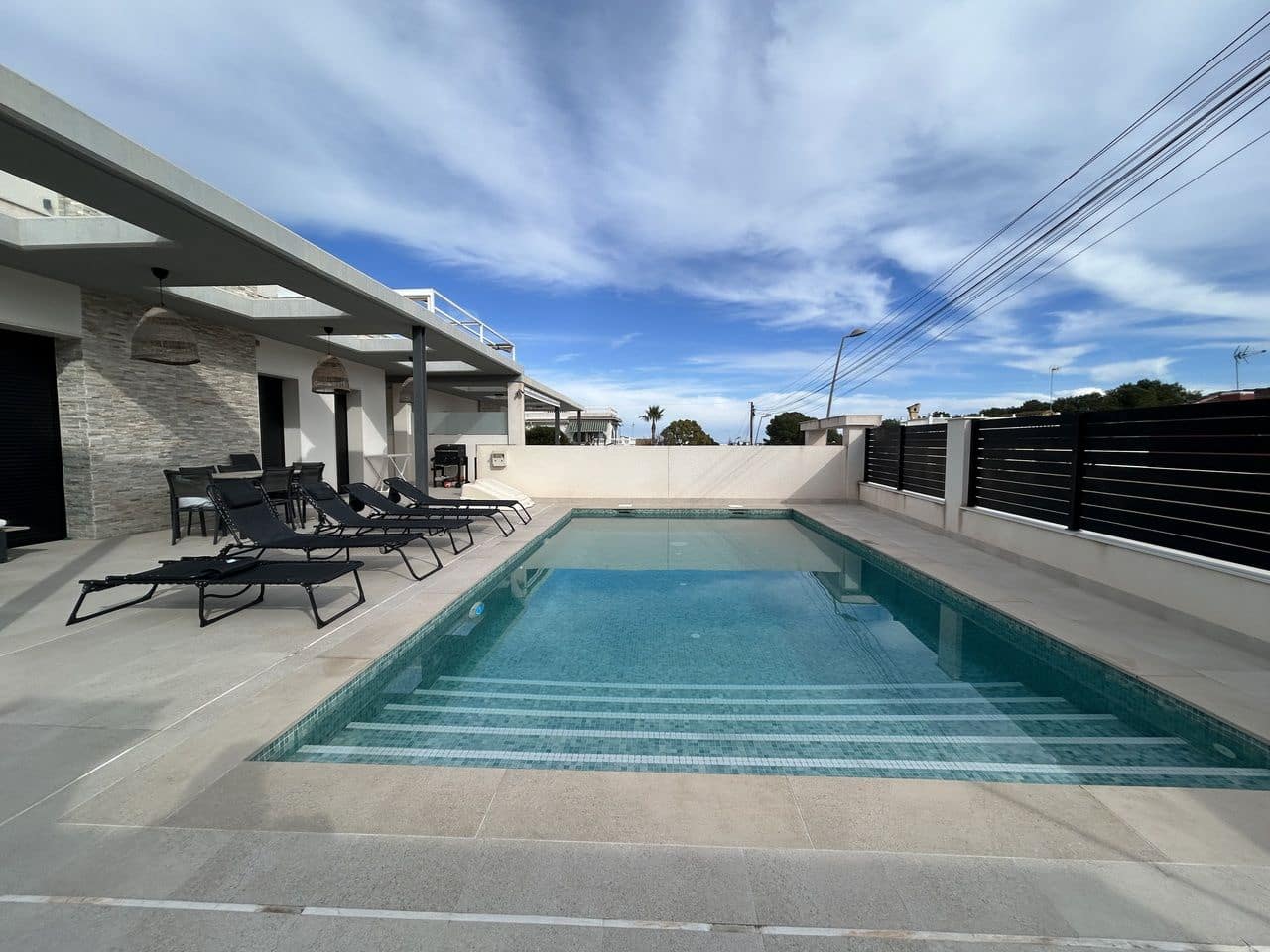 5 camera da letto Villa in vendita in La Siesta con garage - 950.000 € (Rif: 9571404)