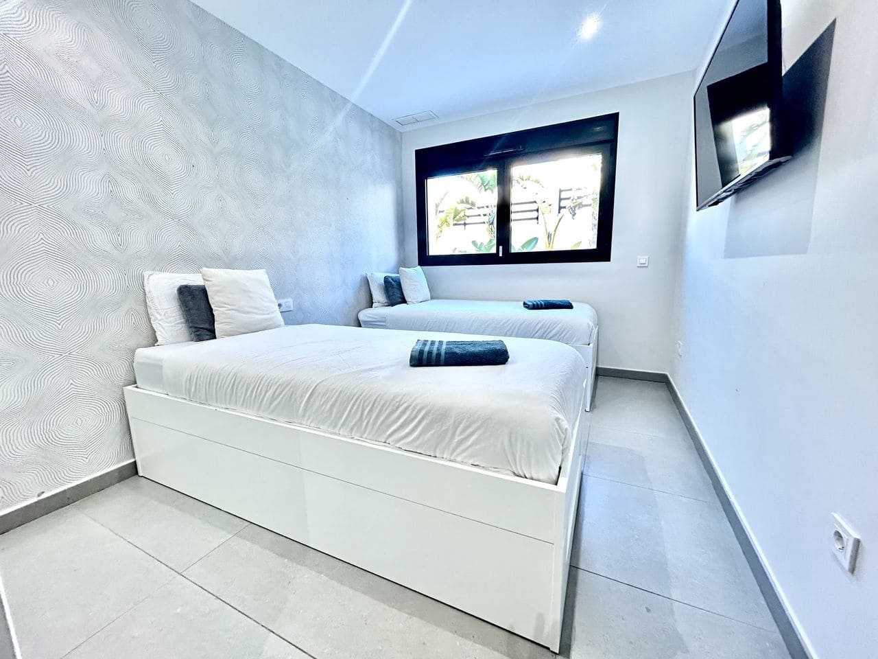 5 soverom Villa til salgs i La Siesta med garasje - € 849 950 (Ref: 9571404)