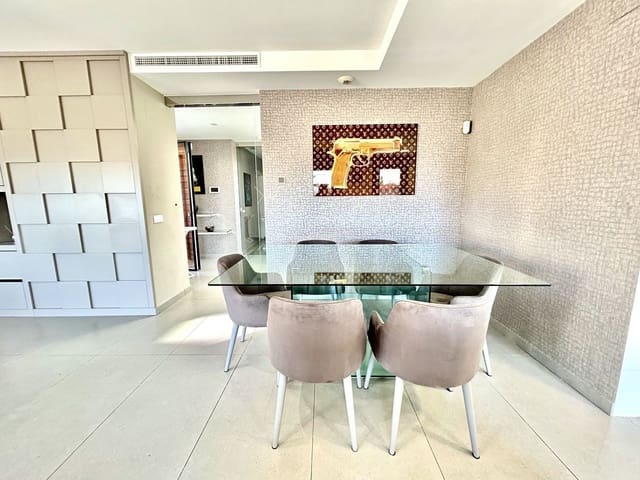 5 chambre Villa/Maison à vendre à La Siesta, Torrevieja avec garage - 849 950 € (Ref: 9571404)