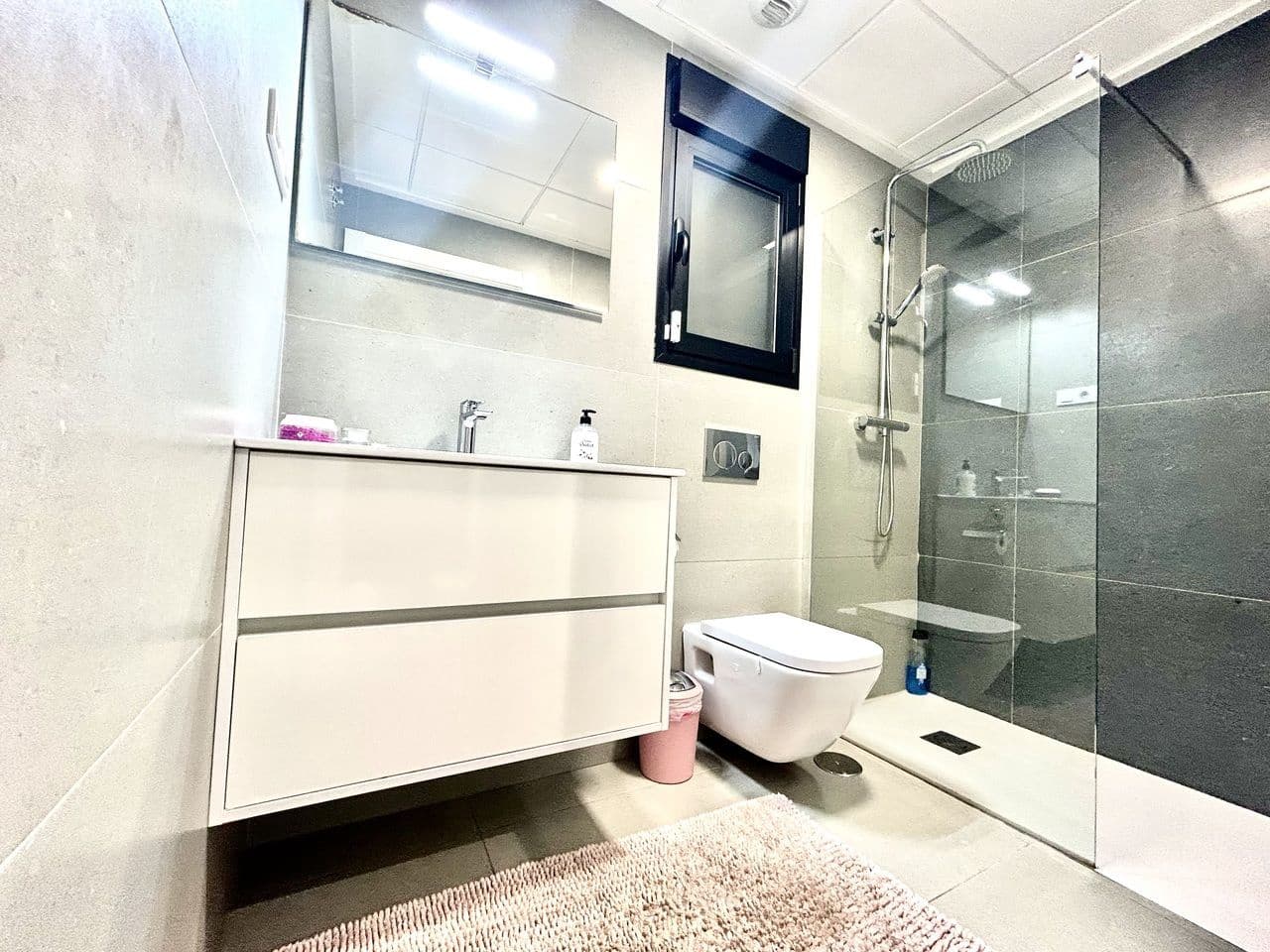 5 soverom Villa til salgs i La Siesta med garasje - € 849 950 (Ref: 9571404)