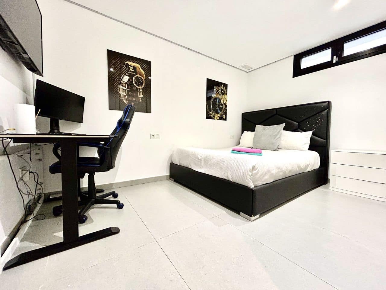 5 soverom Villa til salgs i La Siesta med garasje - € 849 950 (Ref: 9571404)