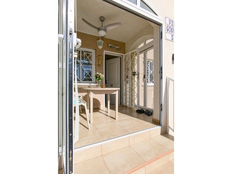 2 Zimmer Haus zu verkaufen in Torrevieja - 194.000 € (Ref: 9578963)