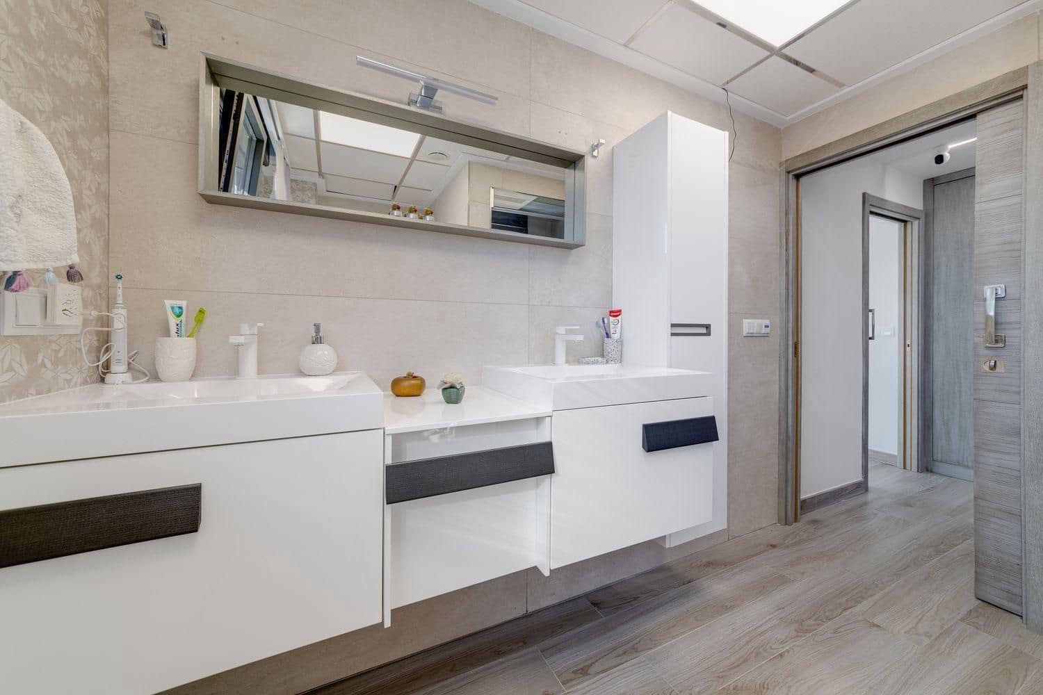 Chalet de 3 habitaciones en Torrevieja en venta con garaje - 1.275.000 € (Ref: 9586749)