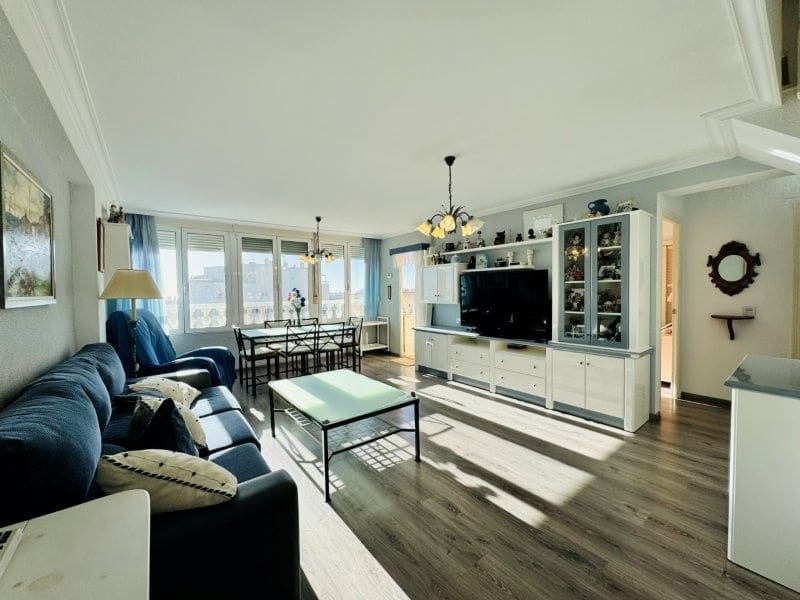 3 sypialnia Penthouse na sprzedaż w Guardamar del Segura - 470 000 € (Ref: 9586756)