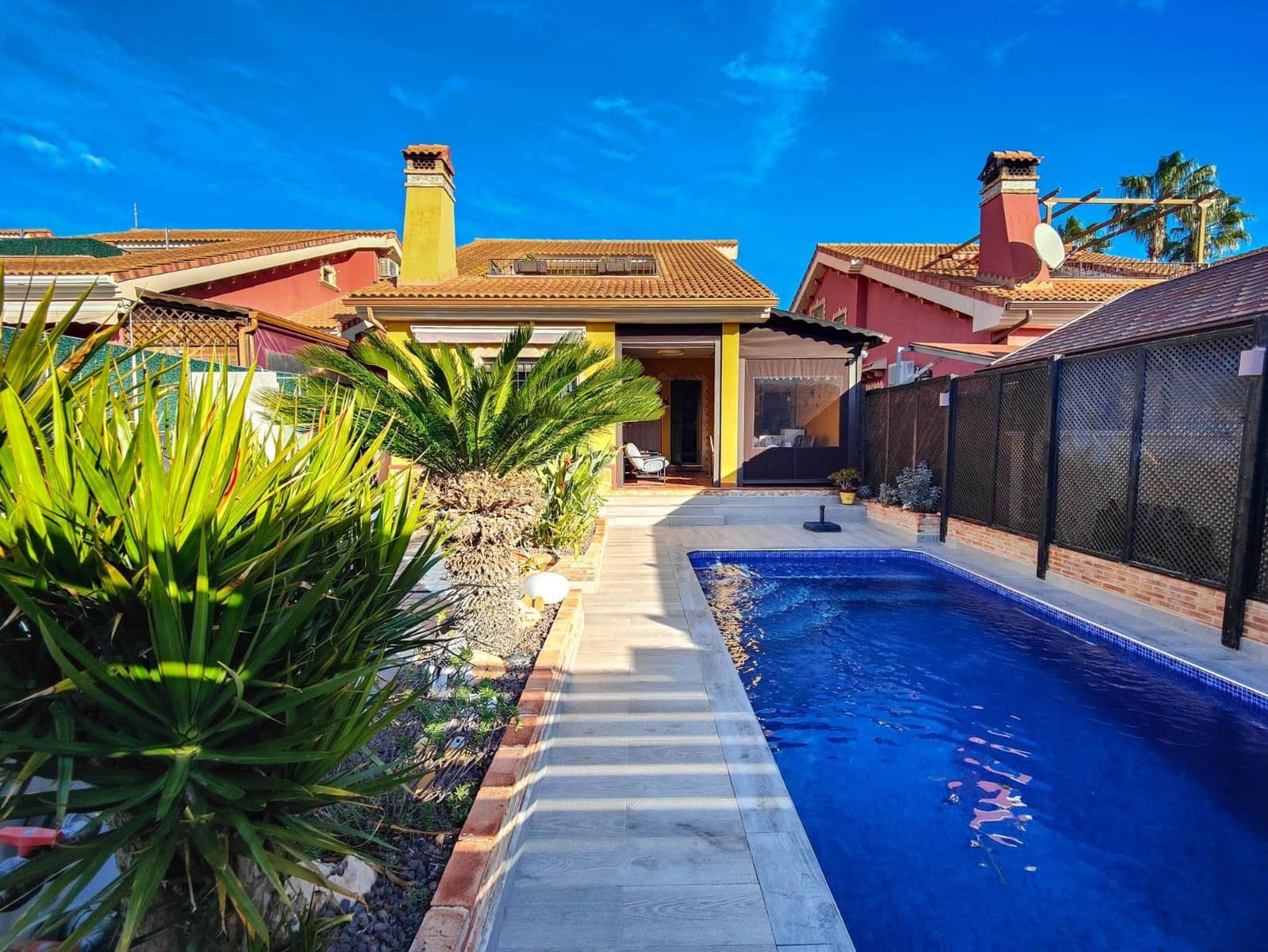 3 bedroom Villa for sale in El Raso with pool garage - € 365,000 (Ref: 9591591)