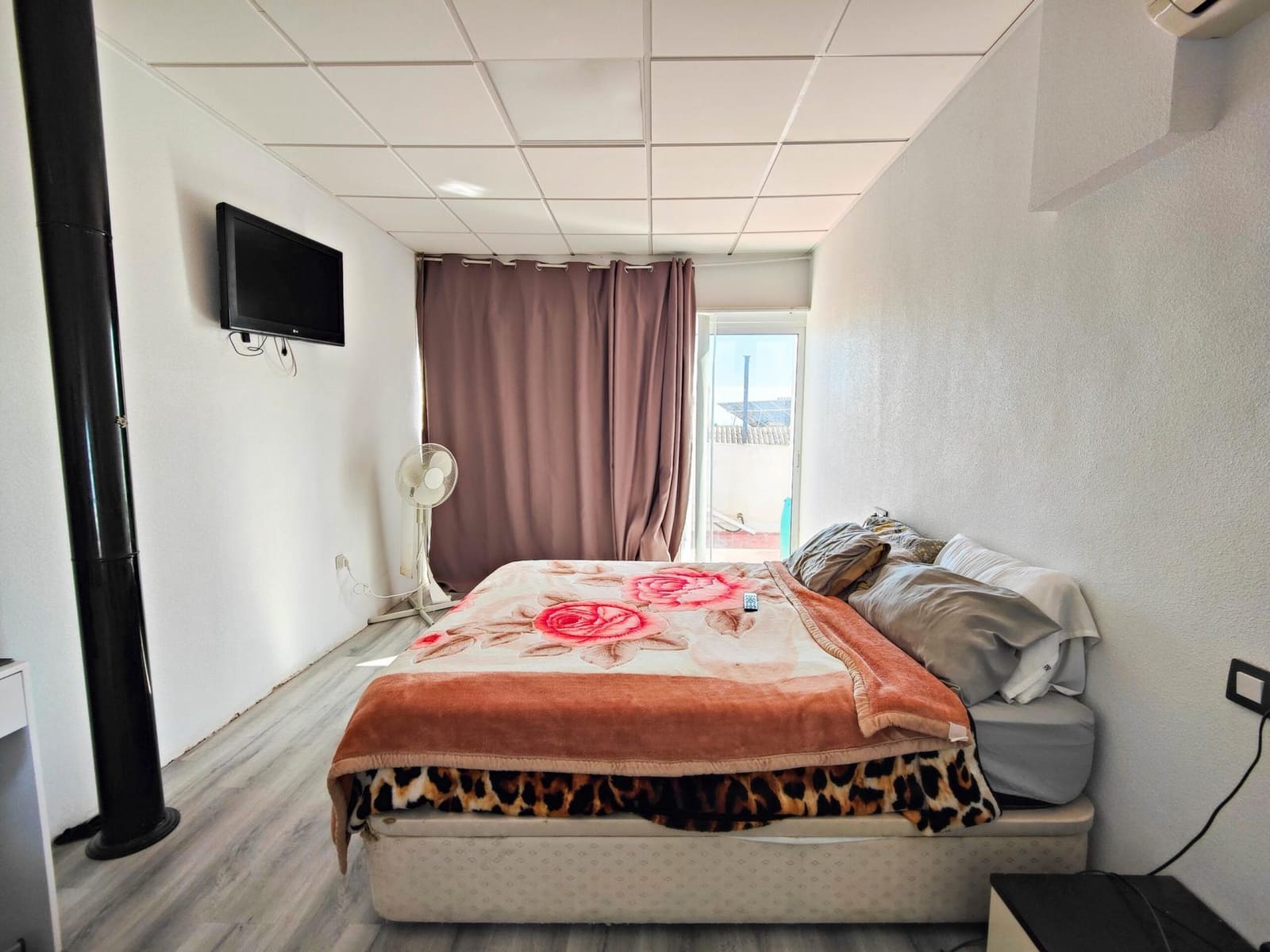 Pareado de 4 habitaciones en San Miguel de Salinas en venta con piscina - 195.995 € (Ref: 9591599)