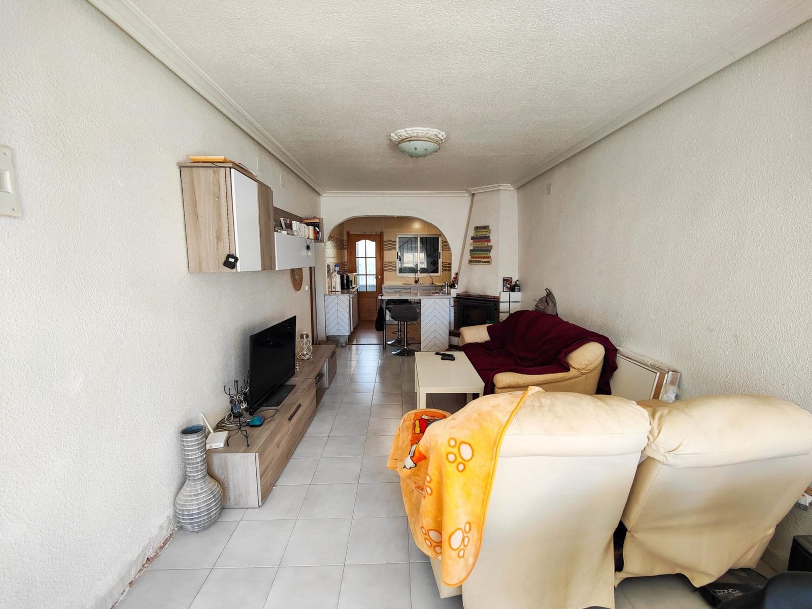 4 bedroom Villa for sale in San Miguel de Salinas - € 189,900 (Ref: 9591599)