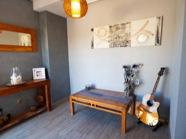 4 makuuhuone Huvila myytävänä paikassa Playa Flamenca, Orihuela mukana uima-altaan - 399 000 € (Ref: 9596412)