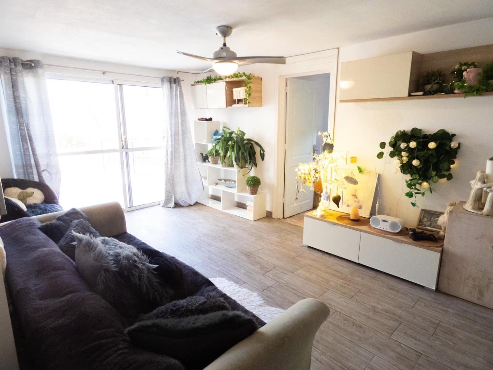 4 makuuhuone Huvila myytävänä paikassa Playa Flamenca mukana uima-altaan - 399 000 € (Ref: 9596412)