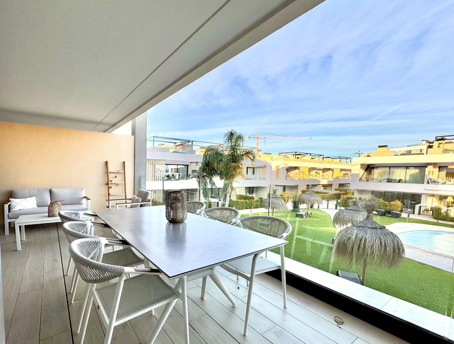 Apartamento de 2 habitaciones en Los Alcázares en venta con piscina garaje - 347.000 € (Ref: 9596413)