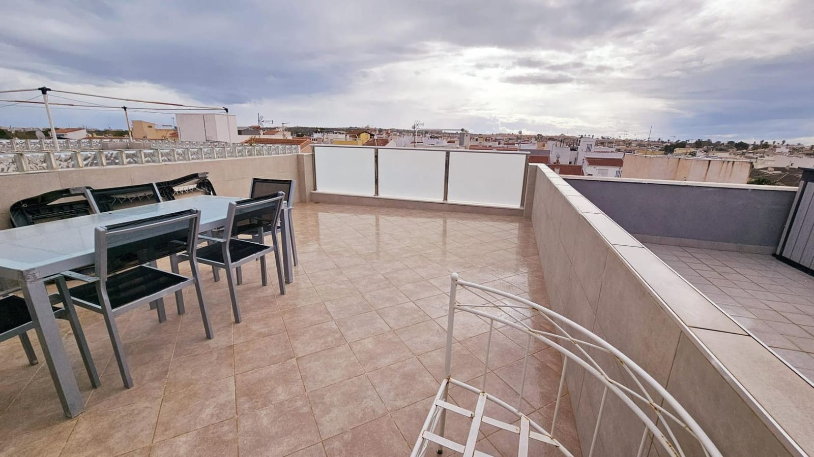 2 soverom Leilighet til salgs i Torrevieja - € 214 900 (Ref: 9596414)