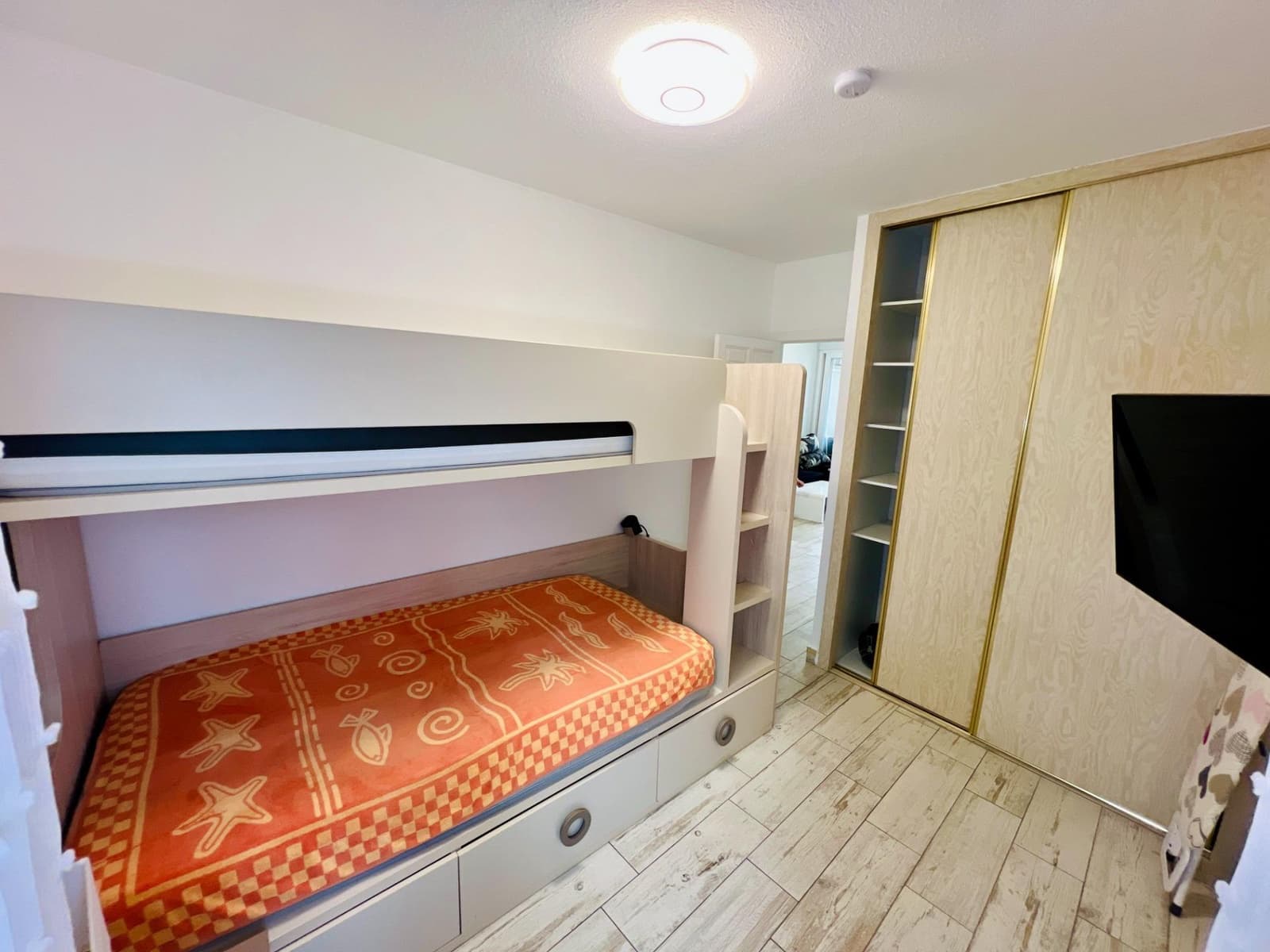 2 slaapkamer Appartement te koop in Torrevieja met zwembad - € 250.000 (Ref: 9596422)