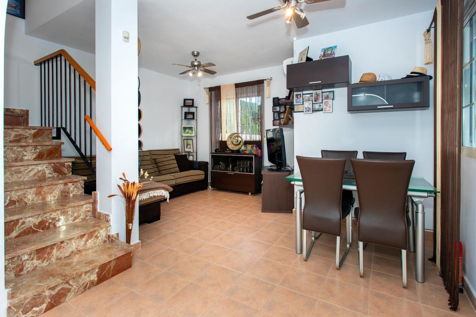 2 quarto Moradia em Banda para venda em Filipinas com piscina - 185 000 € (Ref: 9596436)