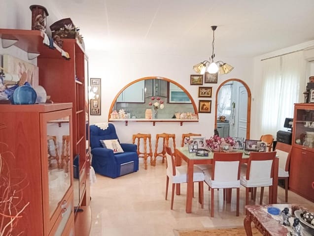 4 bedroom Villa for sale in El Chaparral - La Siesta - La Torreta, Torrevieja - € 460,000 (Ref: 9599730)