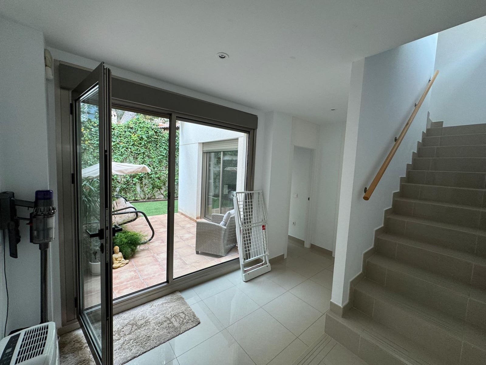 3 bedroom Terraced Villa for sale in Punta Prima with pool - € 379,000 (Ref: 9599735)