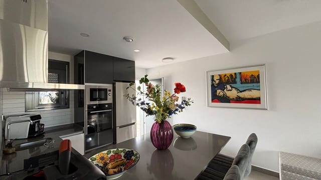 2 makuuhuone Kattohuoneisto myytävänä paikassa Pilar de la Horadada mukana uima-altaan - 254 900 € (Ref: 9601276)