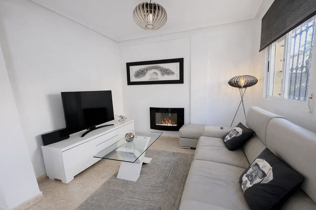 2 chambre Appartement à vendre à Orihuela Costa - 230 000 € (Ref: 9601281)