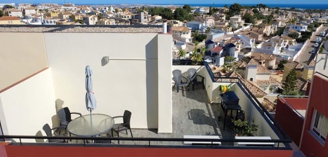 3 soveværelse Rækkehus til salg i Las Filipinas med swimmingpool - € 288.000 (Ref: 9601282)