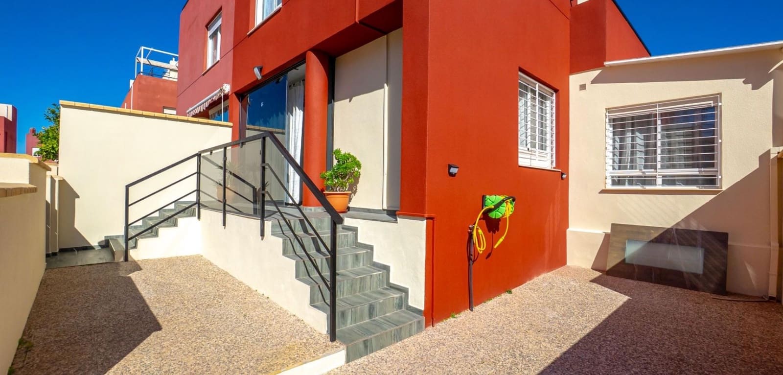 3 bedroom Terraced Villa for sale in Filipinas with pool - € 288,000 (Ref: 9601282)