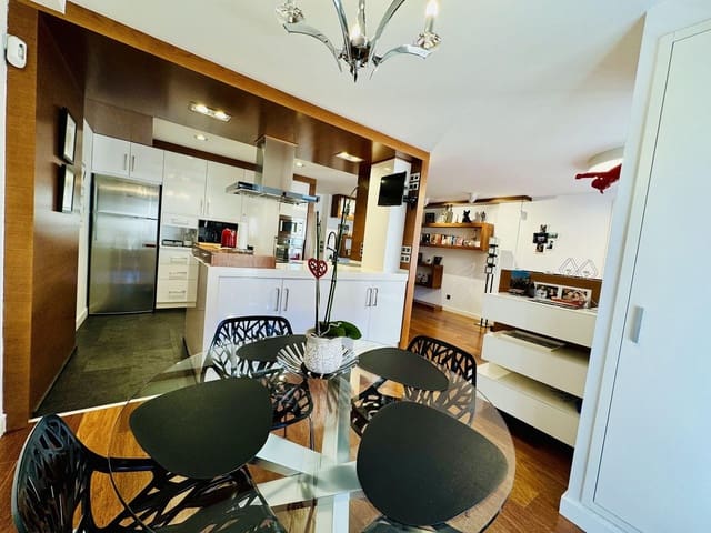 3 Zimmer Apartment zu verkaufen in Torrevieja mit Garage - 329.000 € (Ref: 9601283)