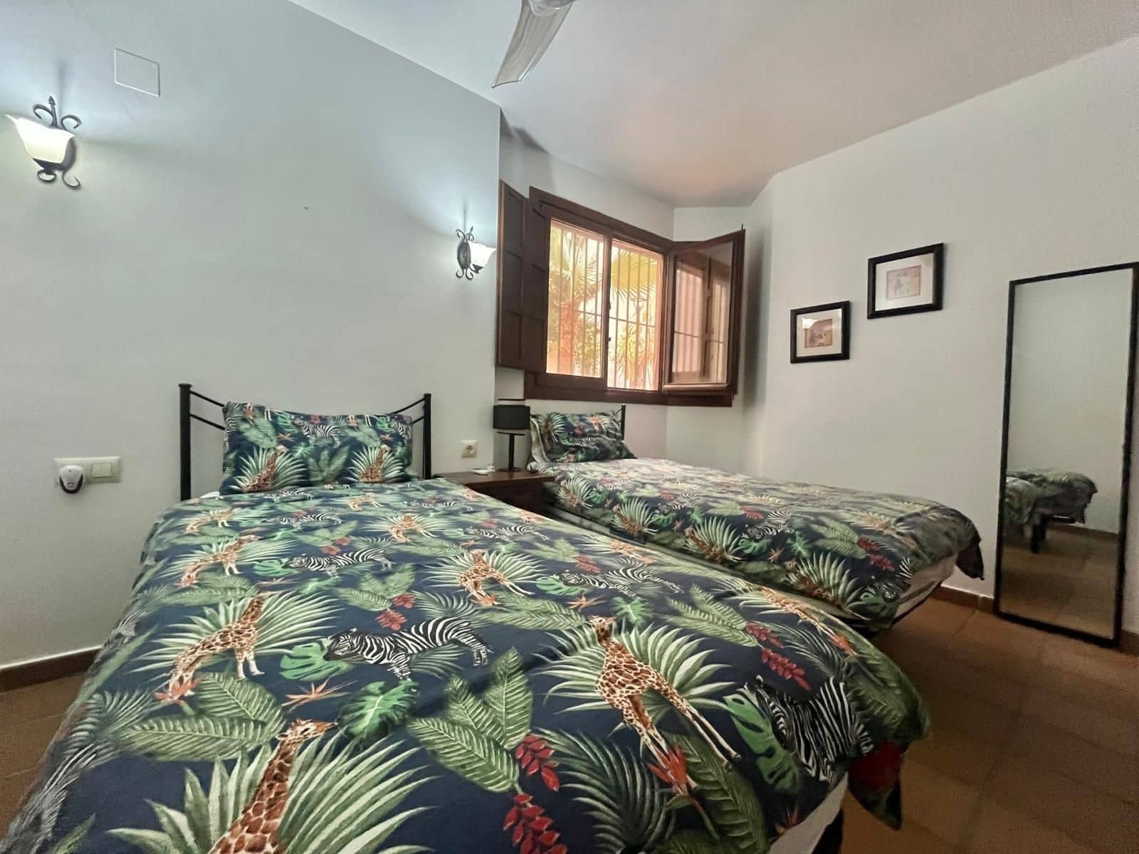 Bungalow de 2 habitaciones en Punta Prima en venta con piscina - 245.000 € (Ref: 9601285)